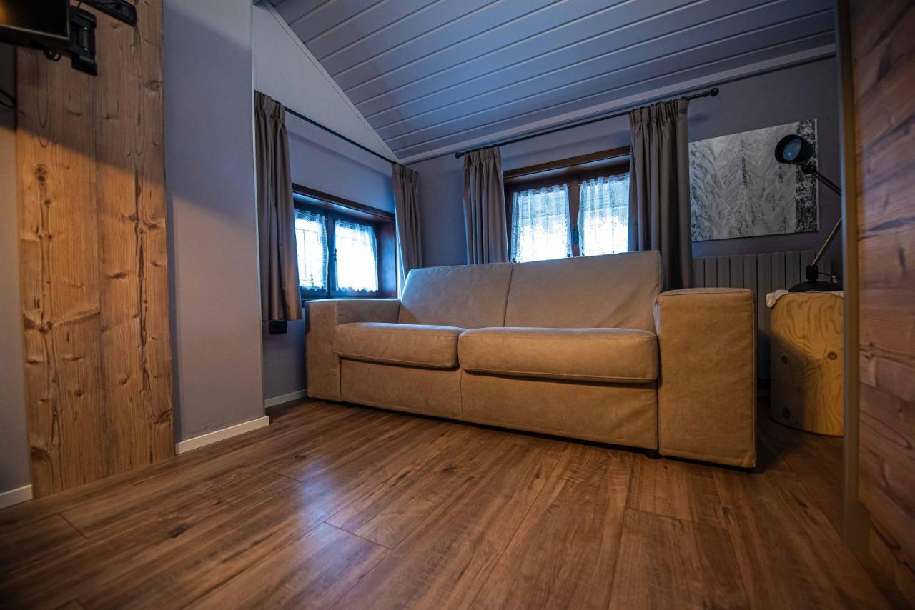 Chalet Colombo Myholidayลีวินโญ ภายนอก รูปภาพ