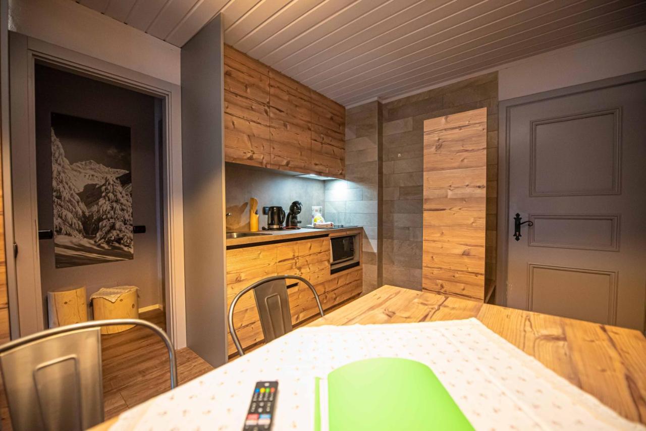 Chalet Colombo Myholidayลีวินโญ ภายนอก รูปภาพ