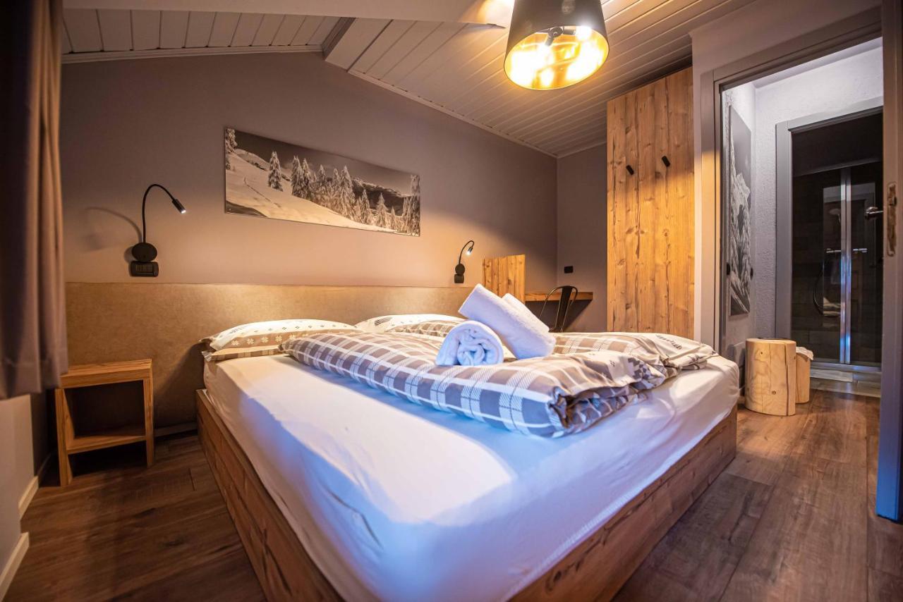 Chalet Colombo Myholidayลีวินโญ ภายนอก รูปภาพ